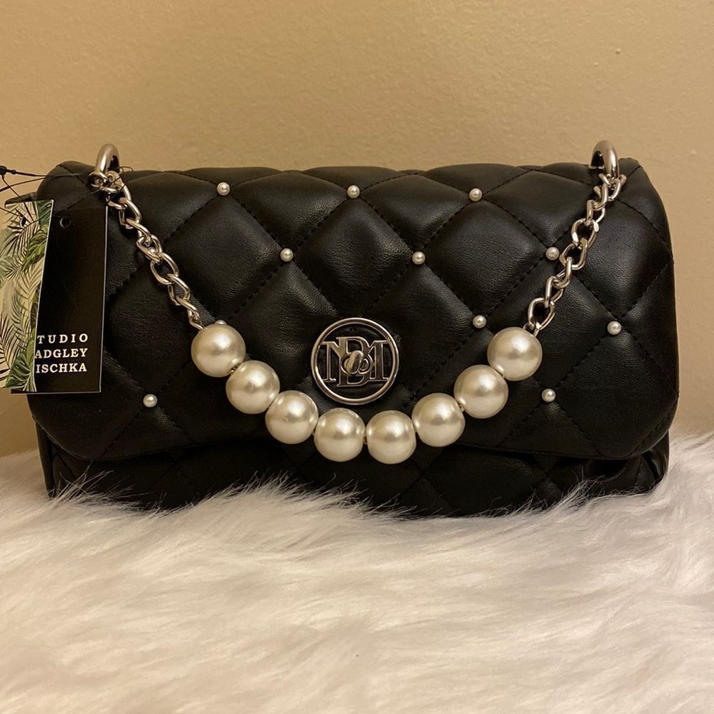 NWT Badgley Mischka Pearl Quilted Crossbody Bag - Black